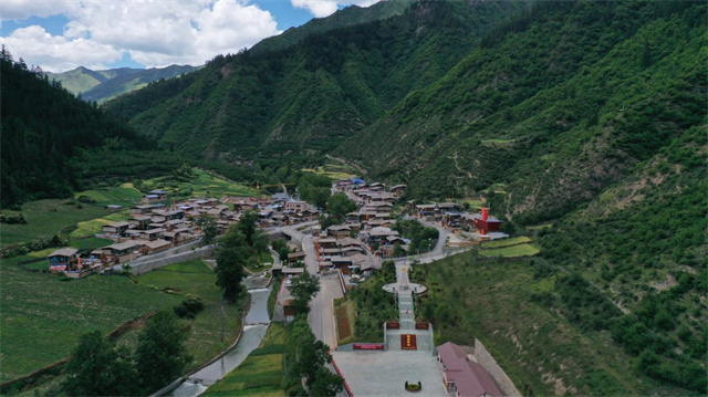 迭部县达拉乡高吉村