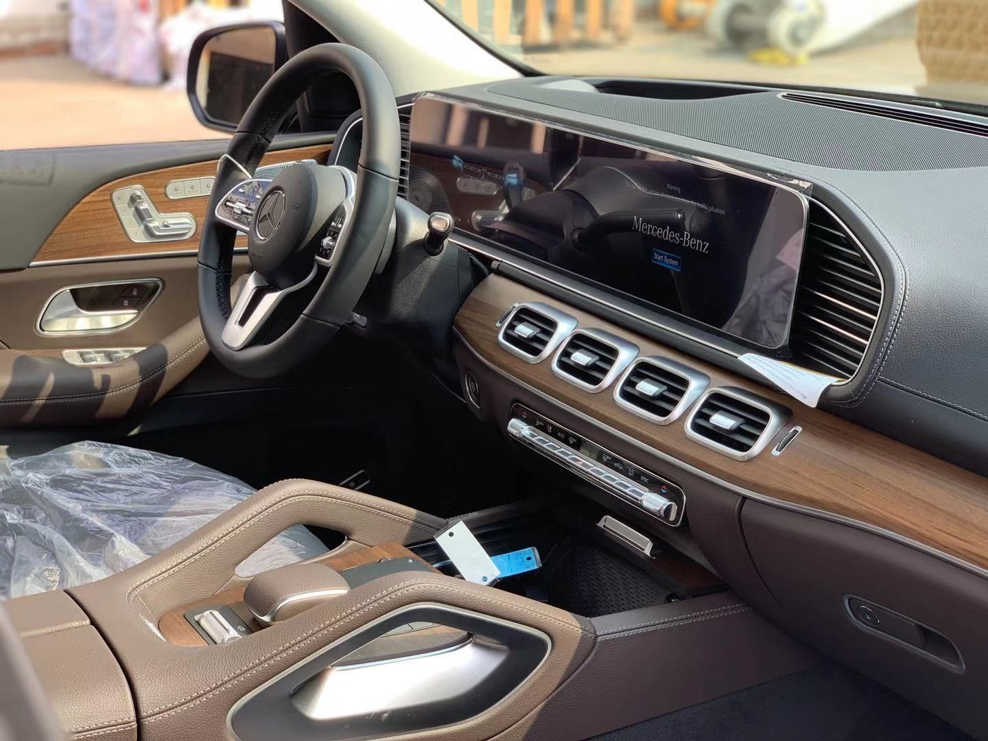 21款美规奔驰GLS450 SUV汇集智能科技  