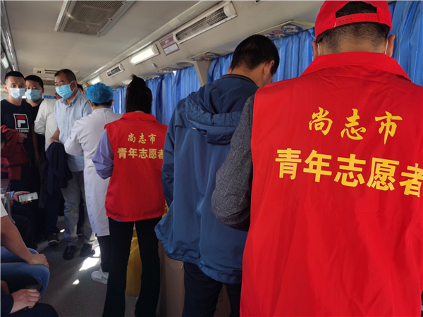 尚志市开展“庆国庆、学党史、办实事”无偿献血志愿服务活动