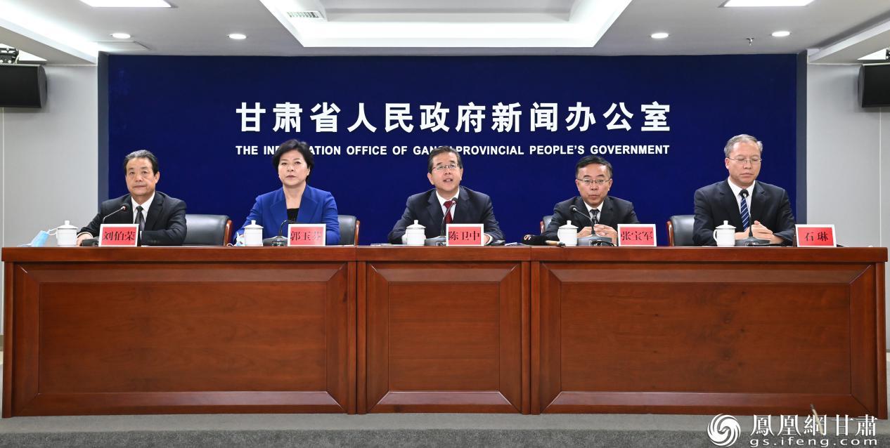 第五届敦煌文博会和第十届丝绸之路国际旅游节新闻发布会现场 税肖肖 摄