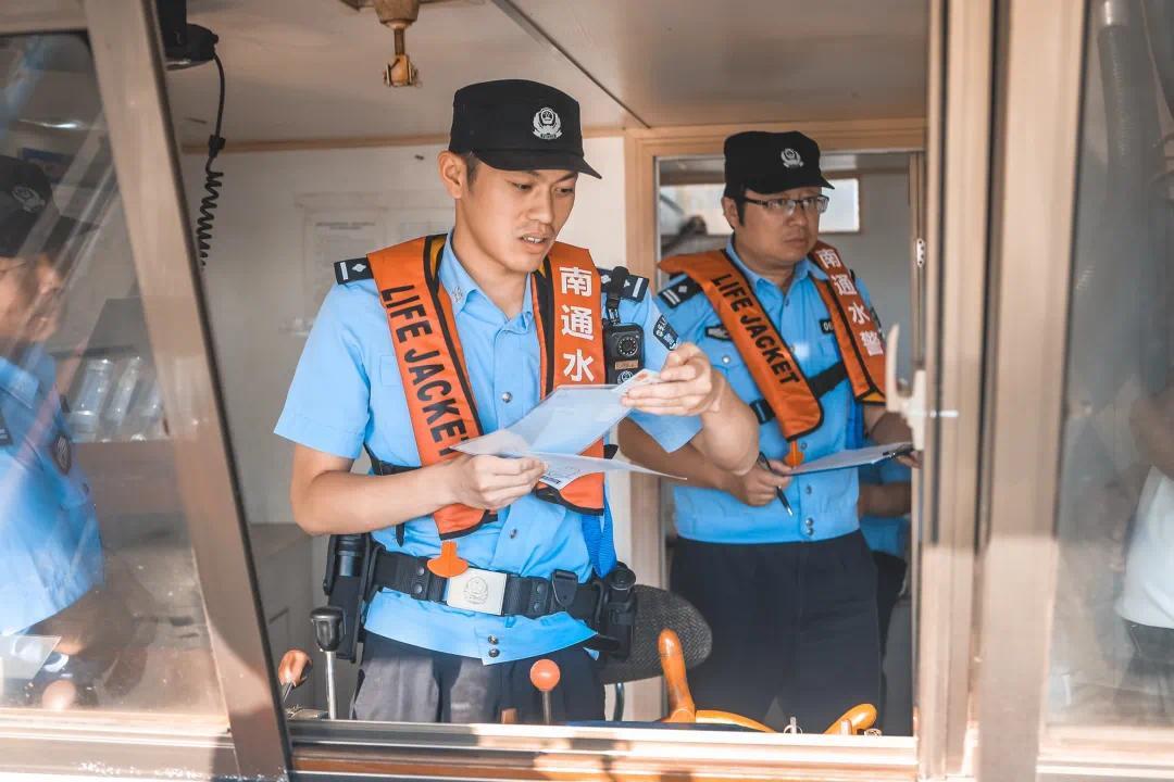 帅气十足南通水警精兵集合南山湖公园