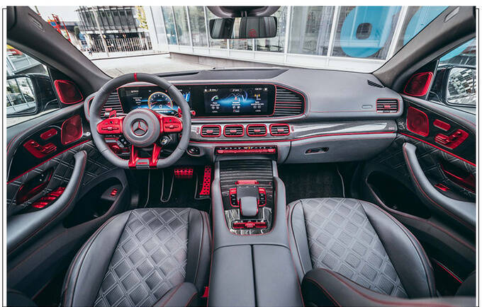 奔驰gle改装版发布碳纤维车身性能超兰博基尼urus32秒破百