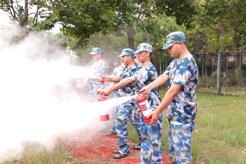 青岛港湾职业技术学院“消防宣传进军训”