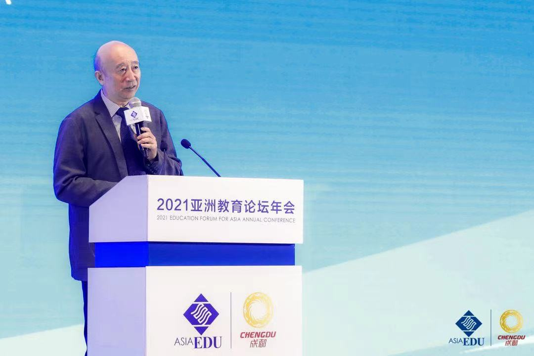 欧美同学会副会长、博鳌亚洲论坛高级顾问、亚洲教育论坛秘书长、欧美同学会留加分会会长姚望