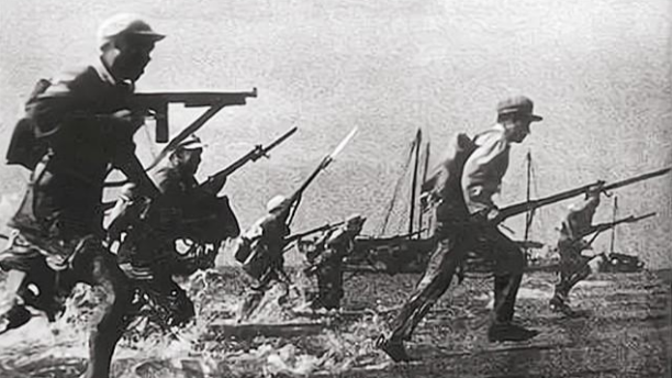 解放军野战部队抢滩登陆海南岛，国民党守军为何望风而逃