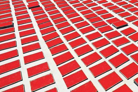 9月20日，祁连山脚下的甘州区安阳乡苗家堡村有机枸杞种植示范基地的枸杞喜获丰收，红艳艳的枸杞陆续进入鲜果采摘旺季。 新甘肃&middot;甘肃经济日报通讯员 成学磊 摄