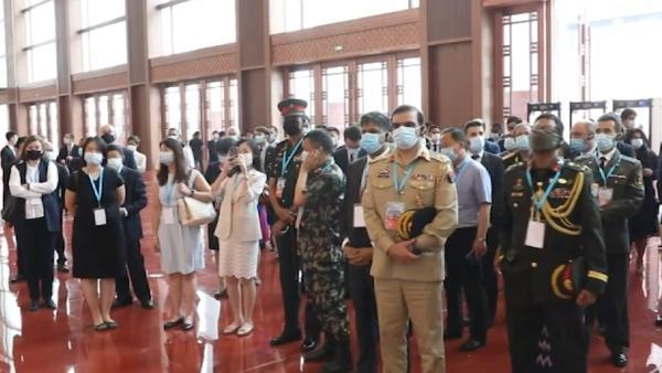 外国军人的中国故事丨驻华武官的中国情结_凤凰网视频_凤凰网