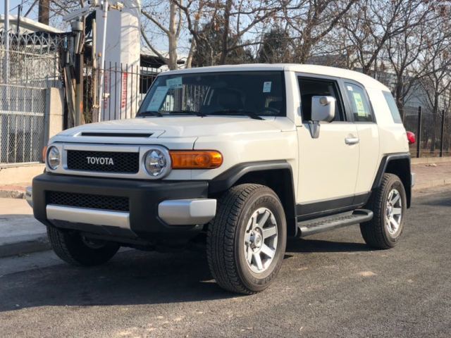 20款丰田fj酷路泽 现车促销中 动力超强