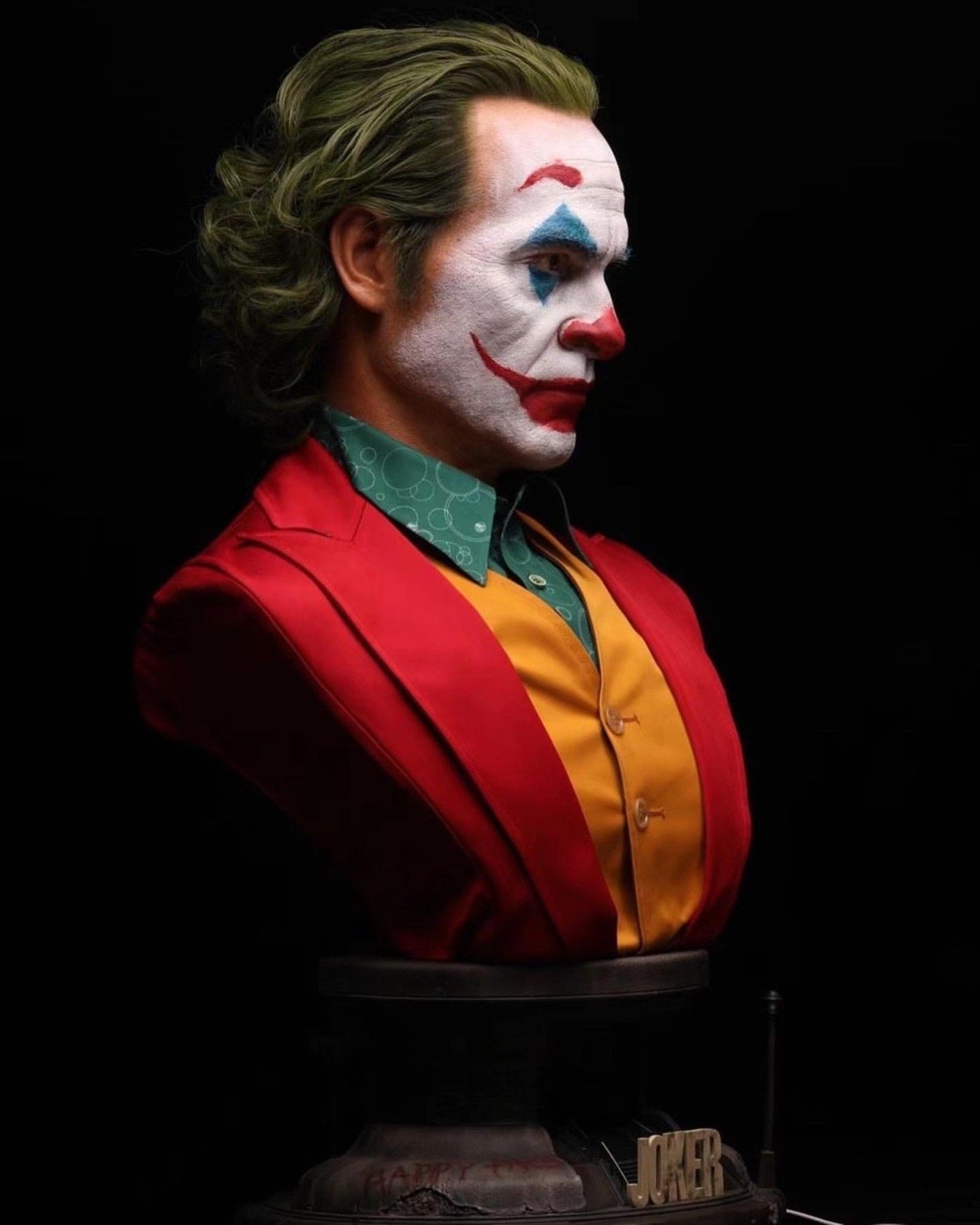 潮玩激流中的创业者：坚持原创时间是最大成本