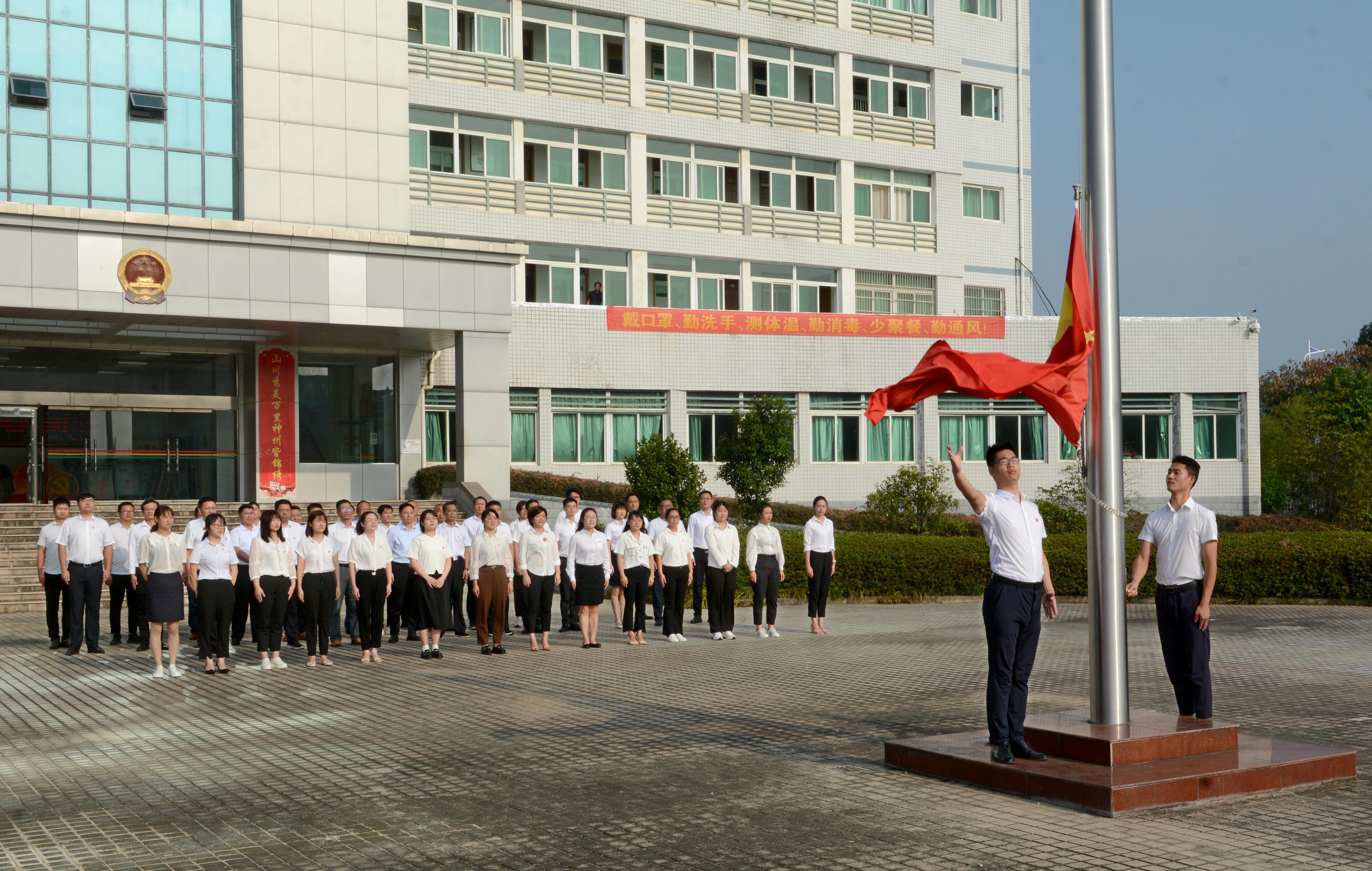 安徽桐城:多彩活动迎国庆