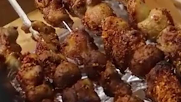隔着屏幕闻到香味！烤羊肉串也有全国冠军
