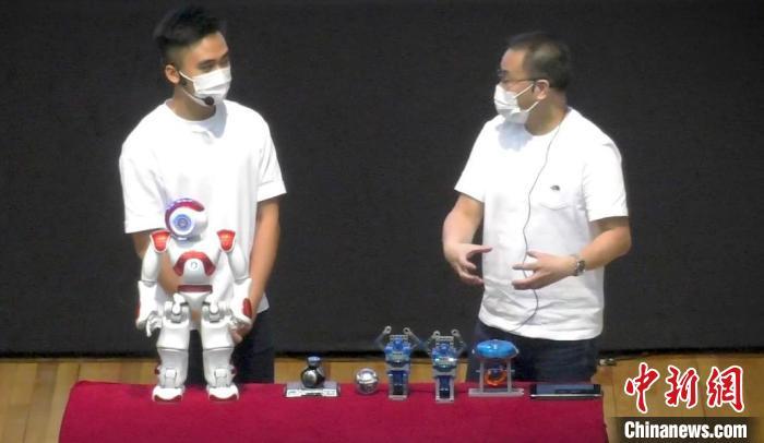 粤港澳科学表演秀举行精彩节目激发学生求知欲