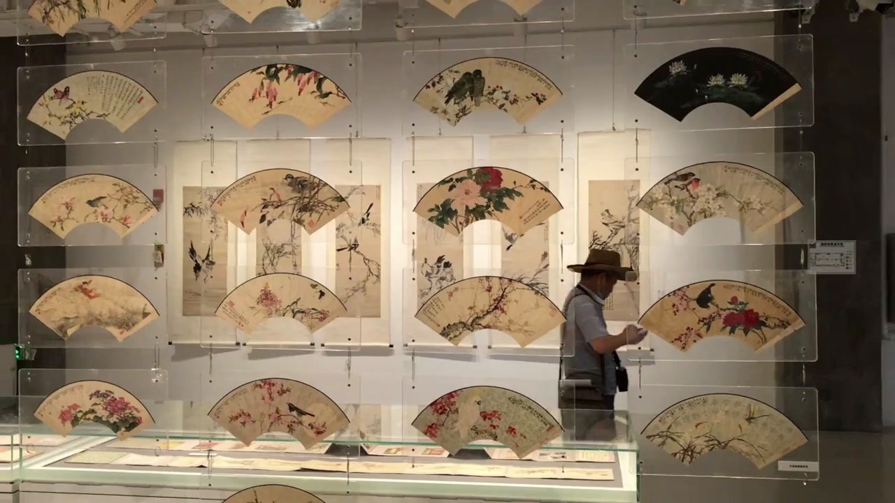“没骨花鸟”有何魅力？杨济川、王闲影两位大师名作亮相王琦美术博物馆等你国庆来打卡