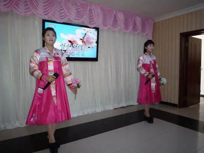 直播朝鲜人挖土，成了财富密码