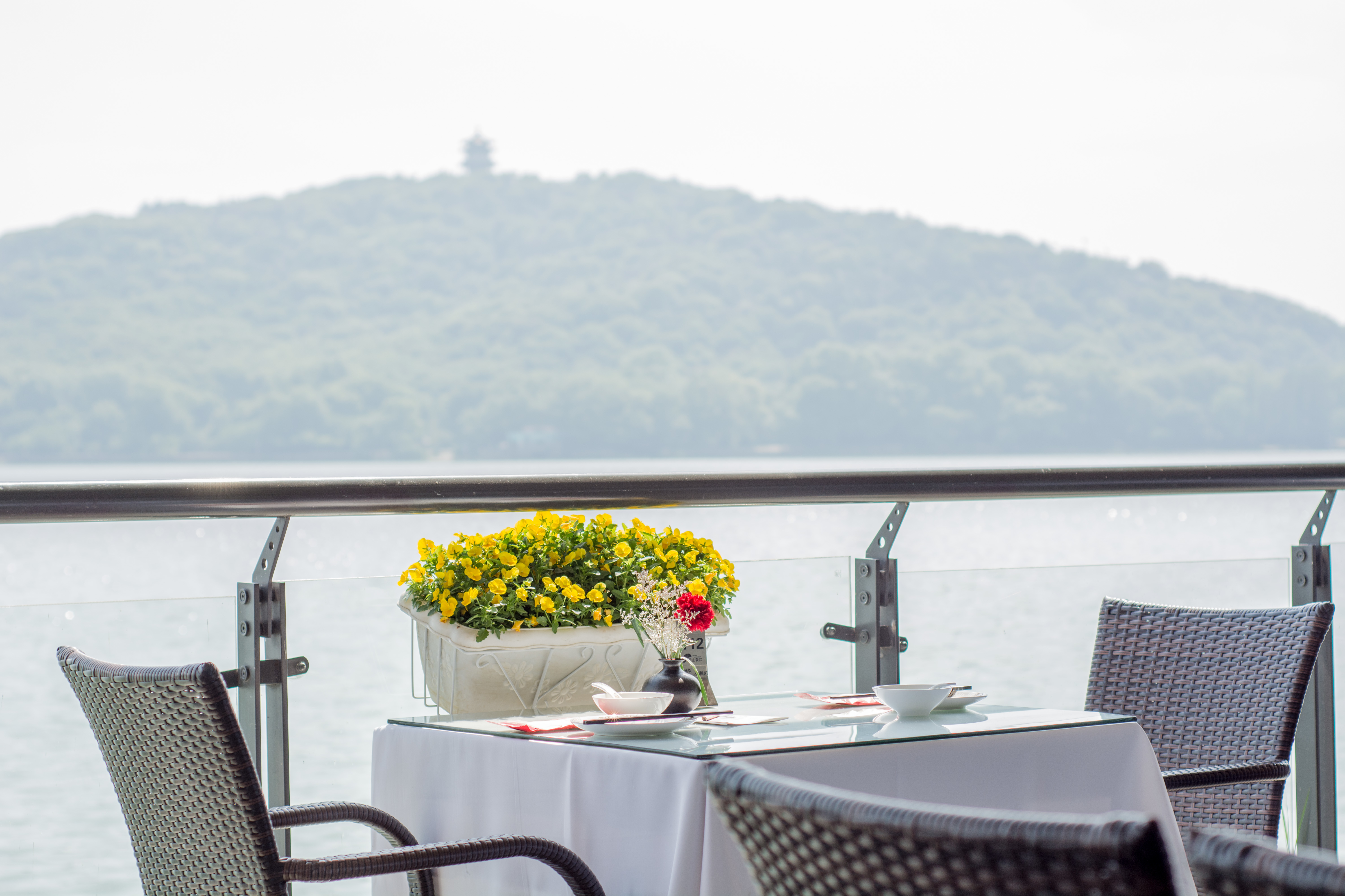 2021凤凰网美食盛典江浙提名餐厅丨翠山花园酒店渔父岛店无锡