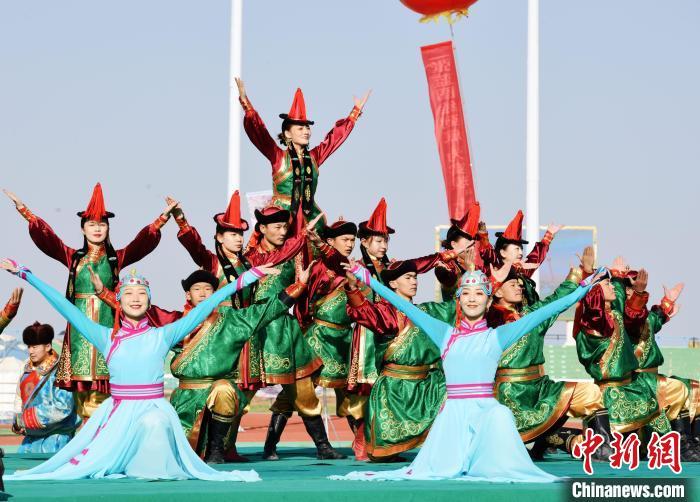 甘肃肃北那达慕展浓郁蒙古族特色游客尽享草原魅力