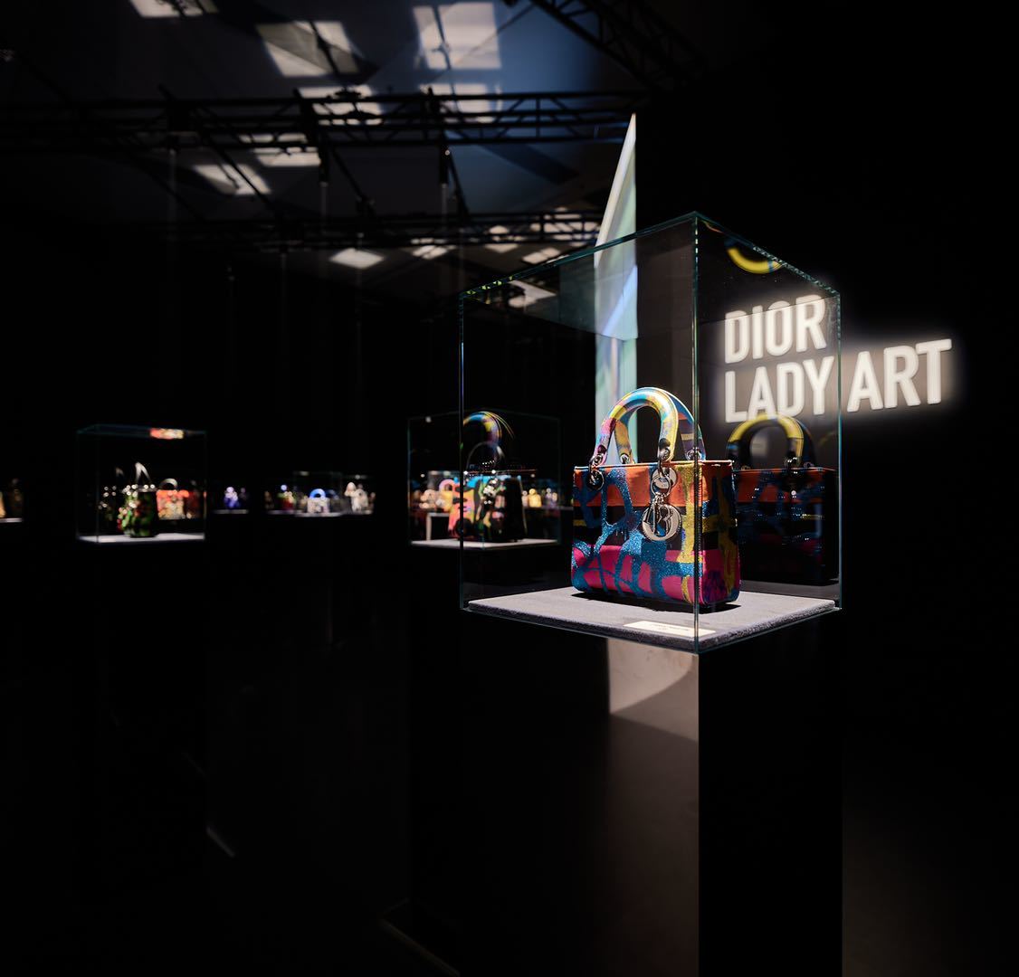 《迪奥与艺术》(ART’N DIOR)展览登陆深圳