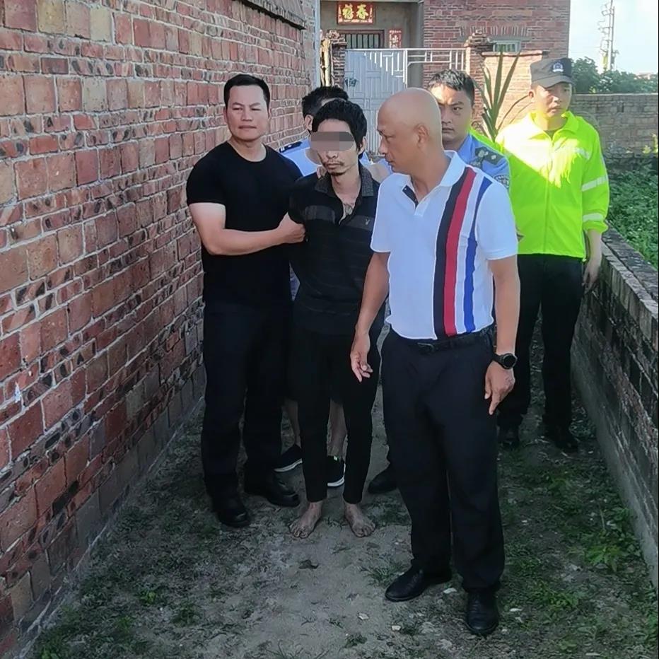 吴川警方抓获一名涉嫌故意杀人案在逃犯罪嫌疑人