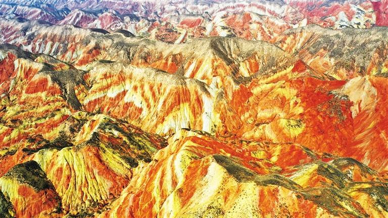 兰州水墨丹霞景区