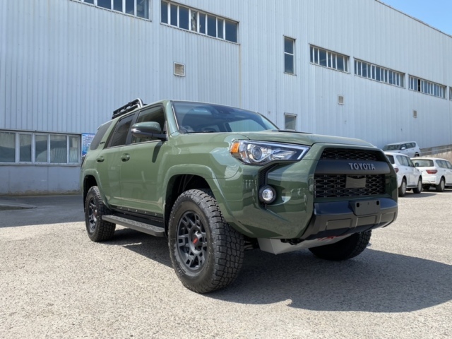 丰田超霸越野性能怎么样报价配置颜色