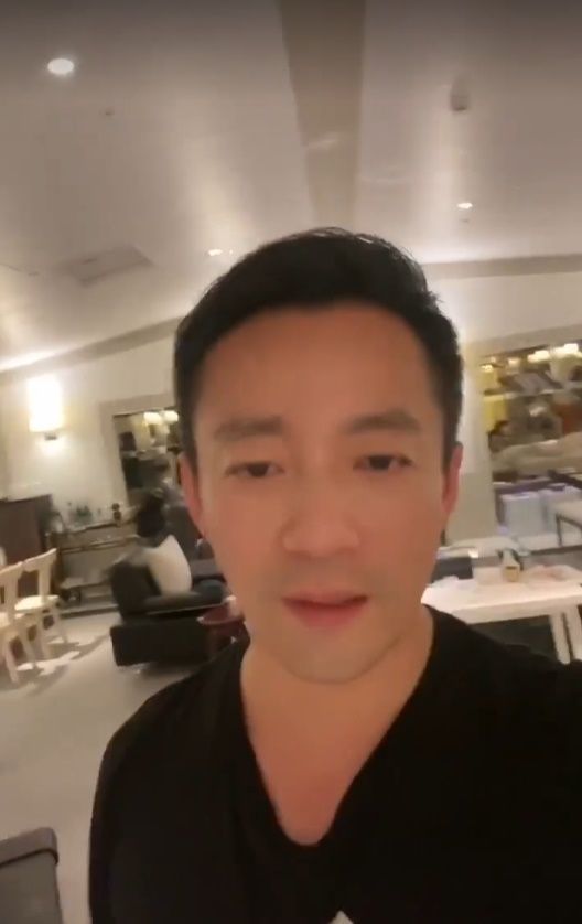 ▲汪小菲悄「抵台隔离中」直播罕提离婚事件! 自家酒店奢华内部曝光。 (图/翻摄自抖音/汪小菲)