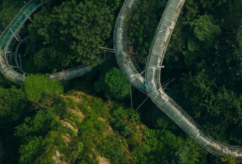 芜湖市繁昌区马仁奇峰高空玻璃漂流(图源:新浪安徽)