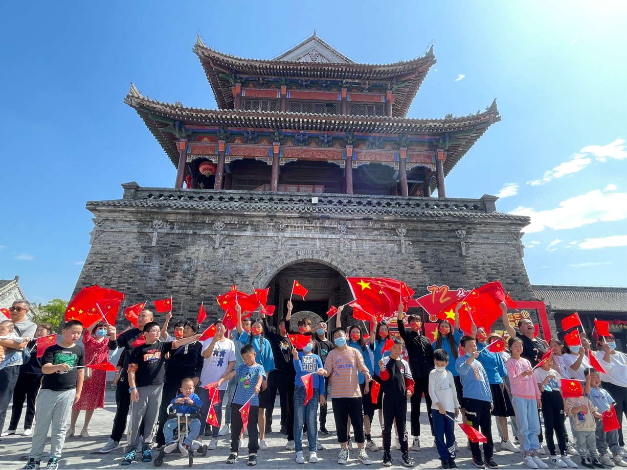 精彩不停 白鹿原影视城各色活动为祖国庆生