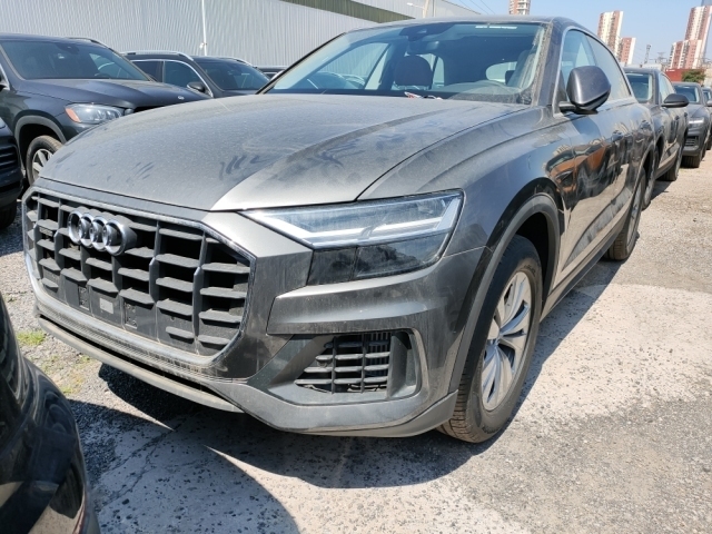 21款奥迪q8 现车可分期 颜色全 优惠多