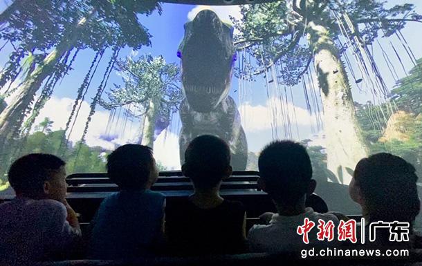 国际球幕数字艺术科普巡展广州揭幕 主办方供图