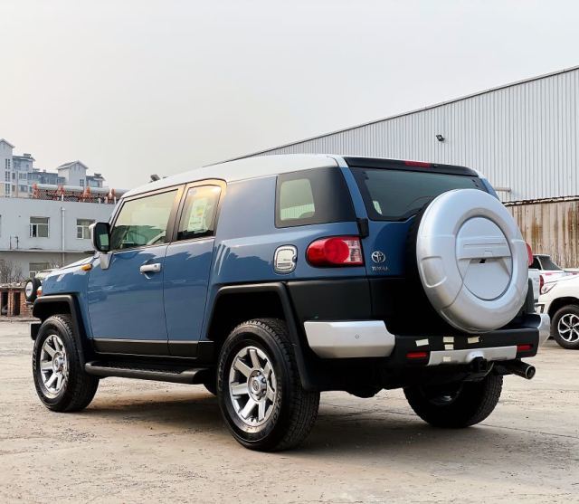 20款丰田fj酷路泽八气双油箱现车实拍