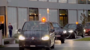 现场：中美苏黎世会晤正式结束 美方车队离开