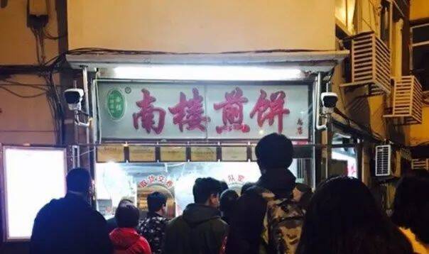 嘛叫“狗食馆”？别怕，不吃狗狗