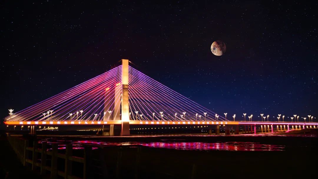珲春大桥夜景图片