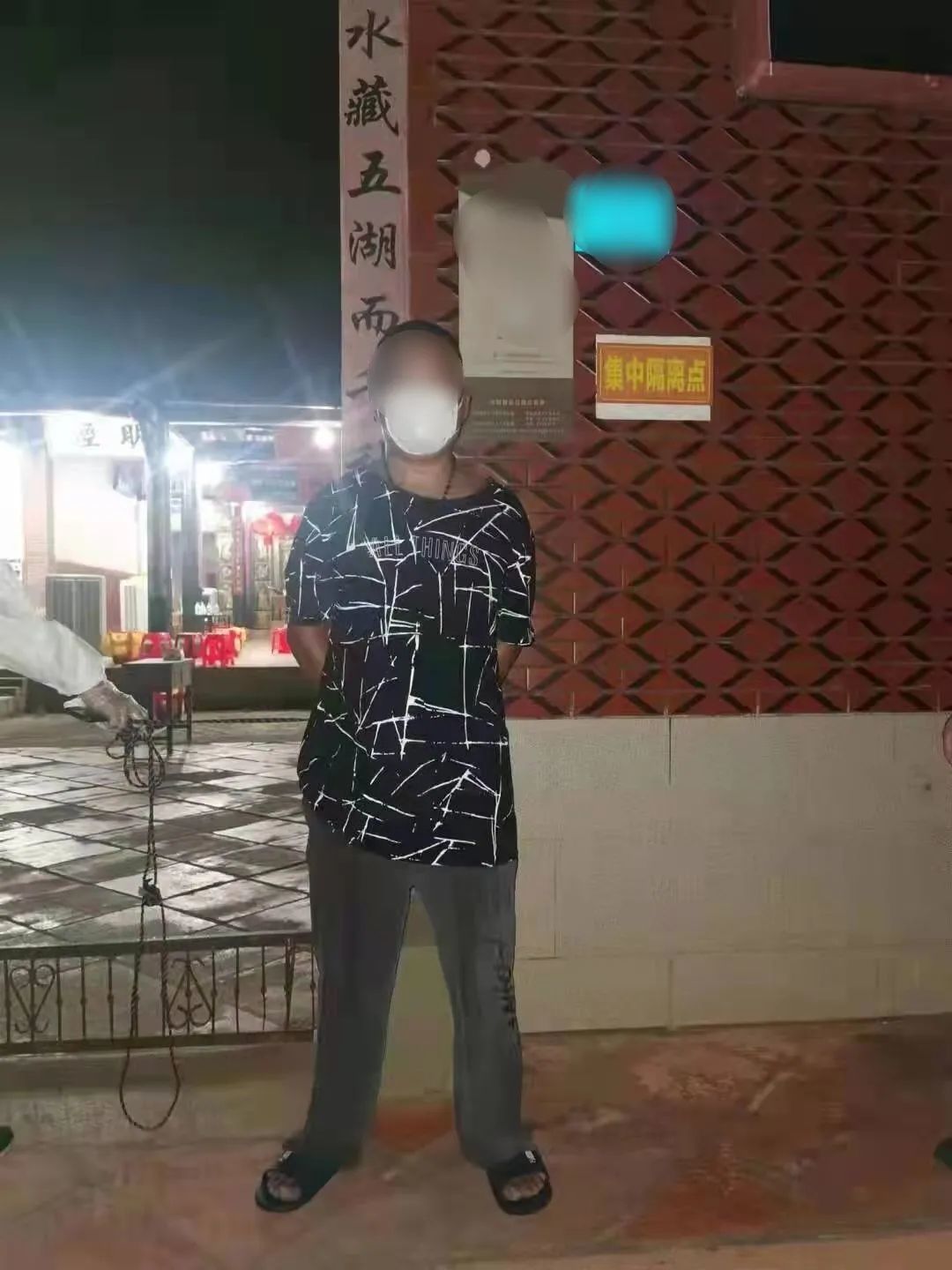 毛某孙指认现场 图片均来源:厦门市同安区人民法院