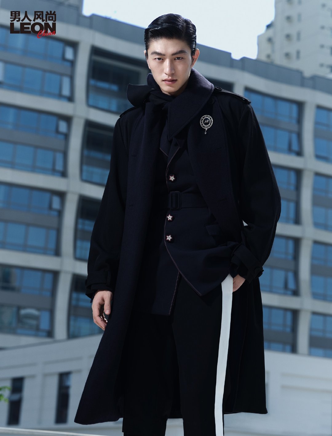 金大川绅士大片展现成熟男人魅力