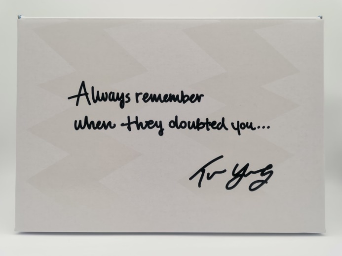 阿迪达斯x特雷杨首发签名鞋棉花糖配色彰显赛场梦幻奇迹