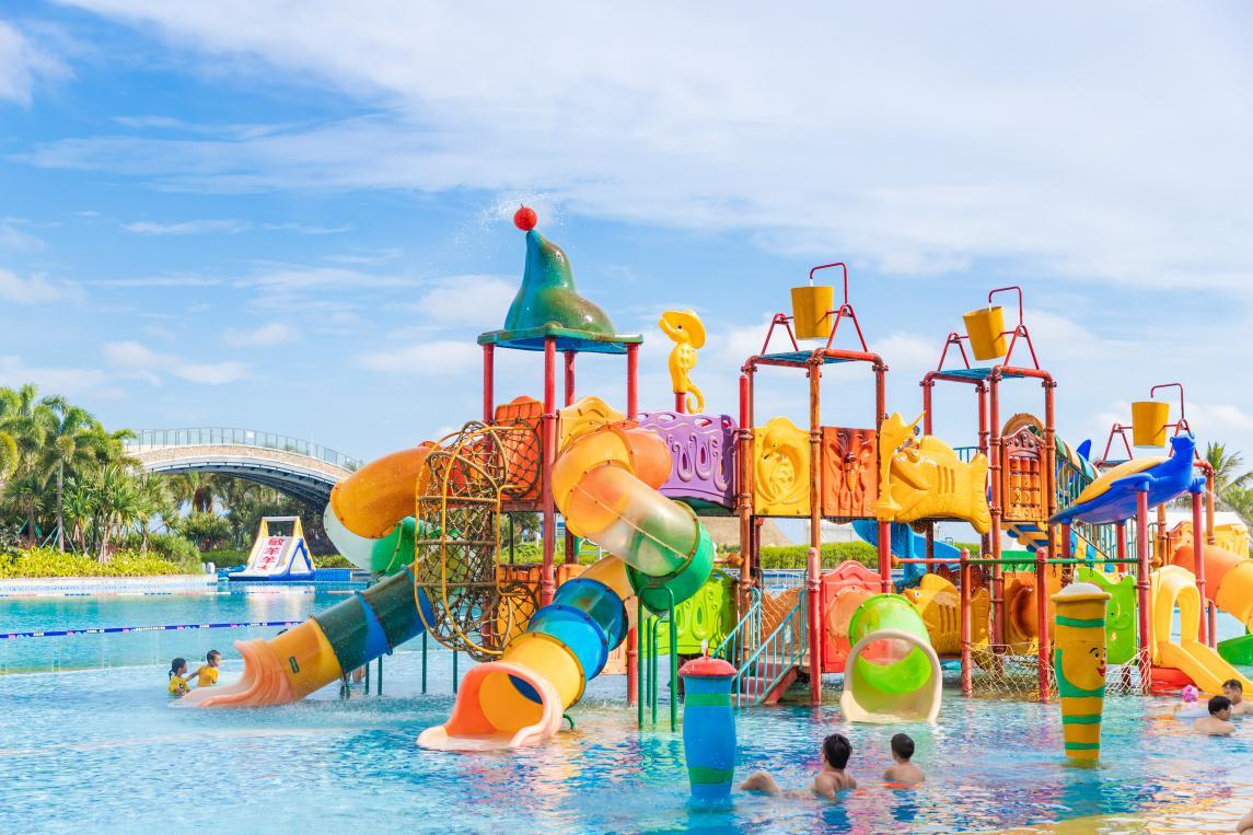 也无法比拟一家人欢聚的快乐,5万㎡水晶湖乐园,儿童水上乐园,水上冲关