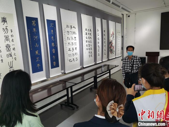 纪念辛亥革命110周年70多位华人书画家作品抵穗展出