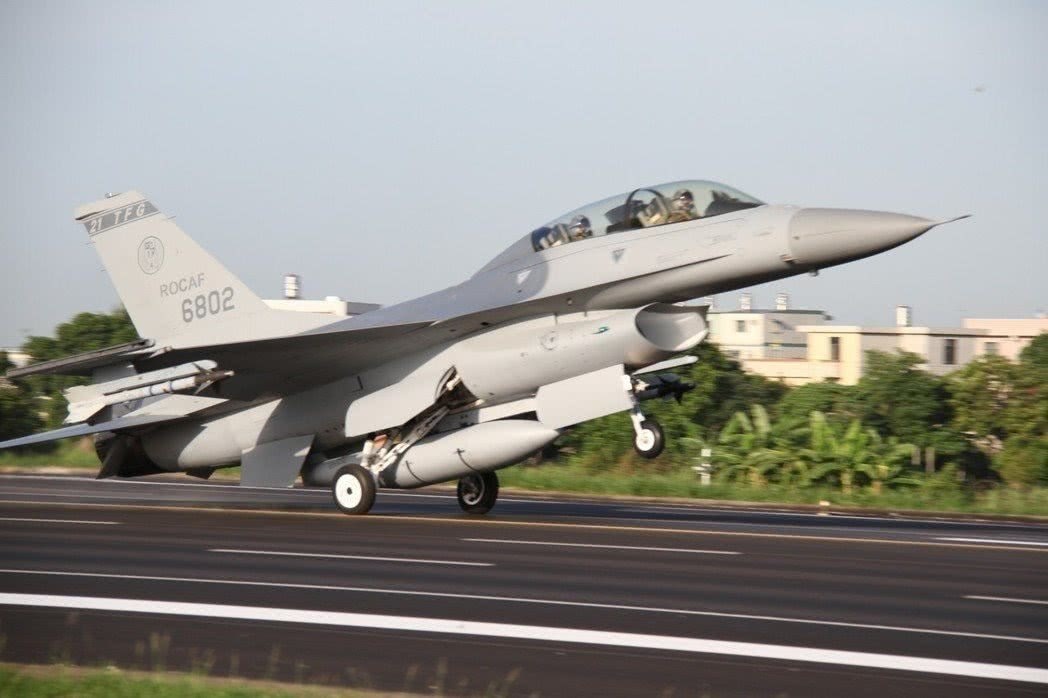 出售F16战机是美国令台军具备进攻能力的重要标志