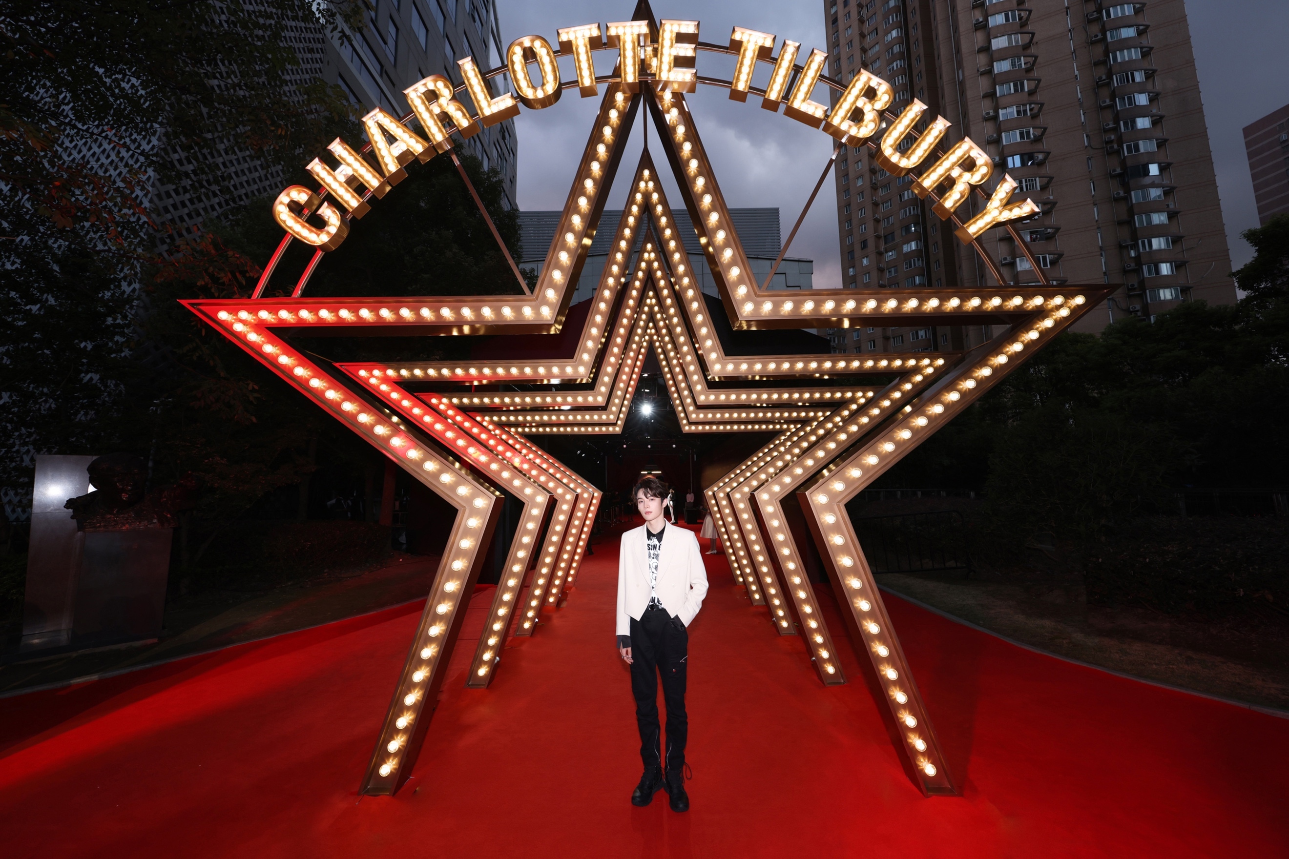 CHARLOTTE TILBURY携手全球彩妆代言人汤唯和刘昊然 宣布品牌正式进驻中国大陆
