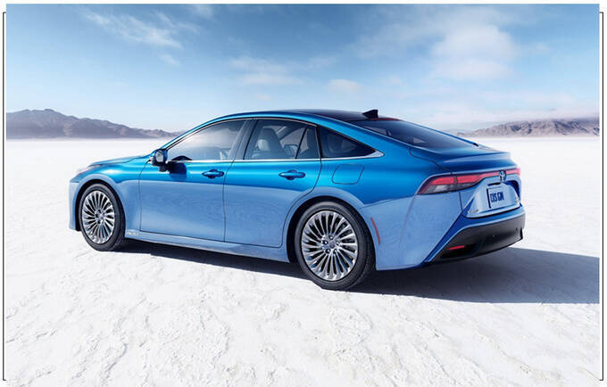 续航1360公里丰田大号亚洲龙获吉尼斯记录-图3