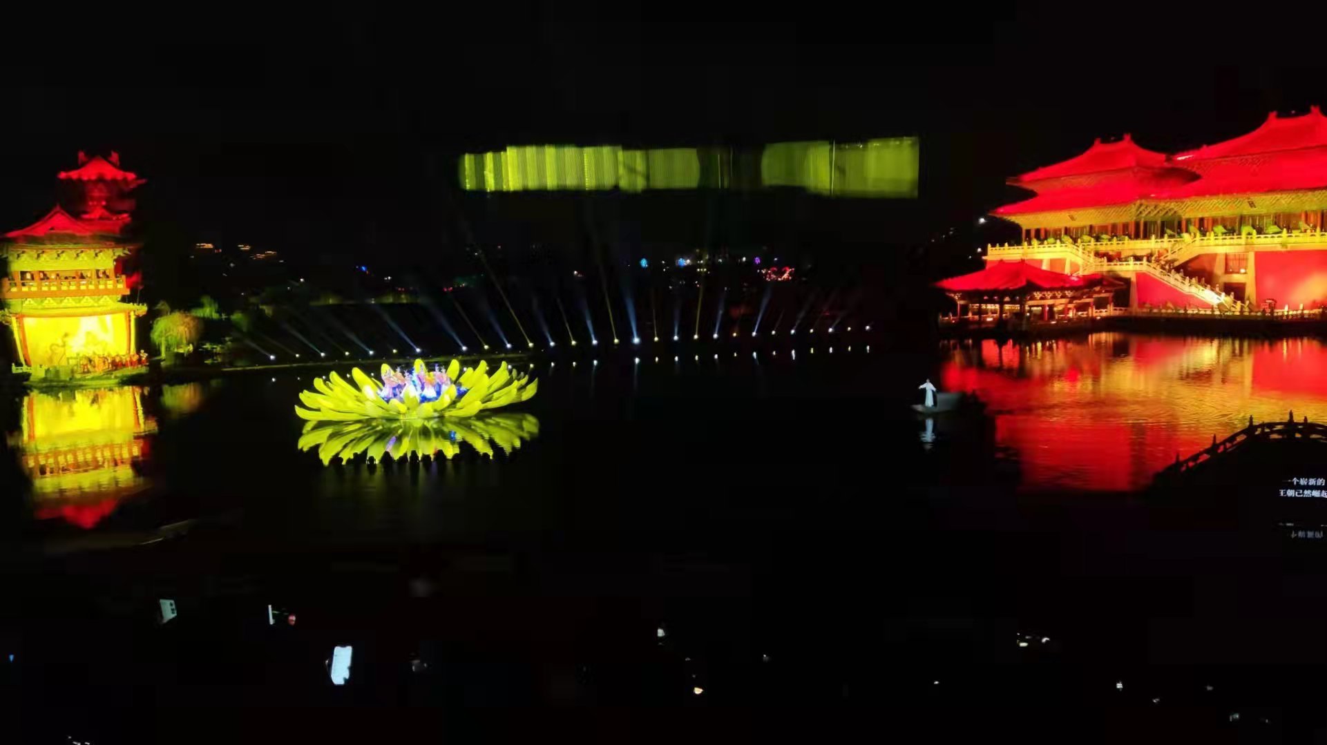 【母亲河畔的中国】采访团夜游清明上河园，文化赋能点亮夜经济