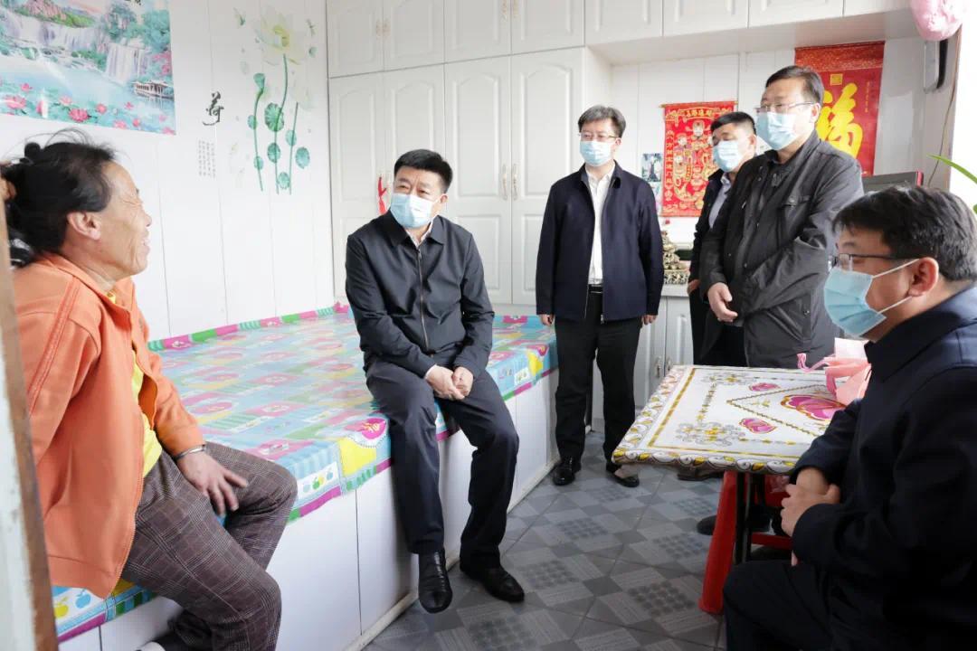 鲁长友深入鸡东县城子河区调研农业农村工作