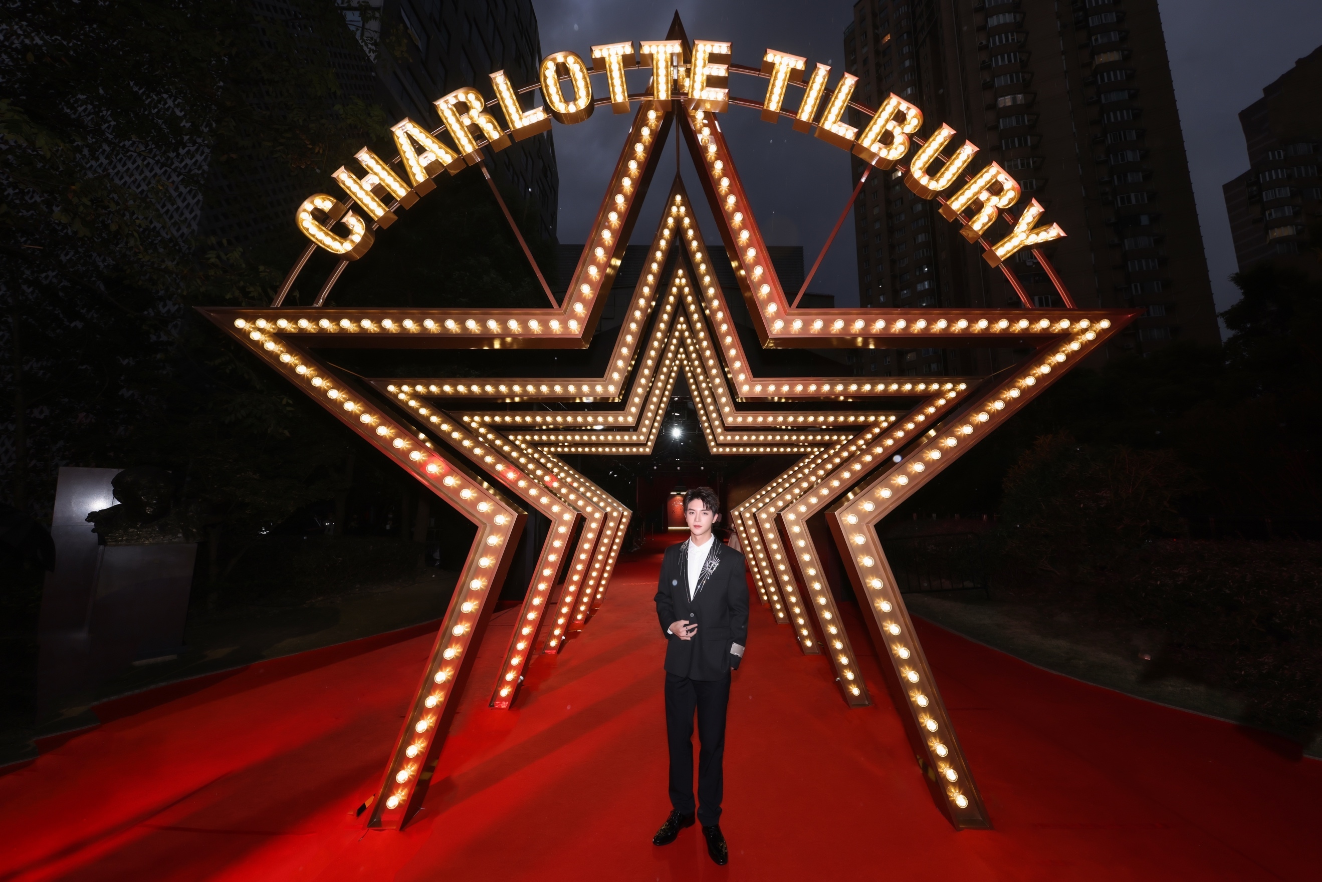 CHARLOTTE TILBURY携手全球彩妆代言人汤唯和刘昊然 宣布品牌正式进驻中国大陆