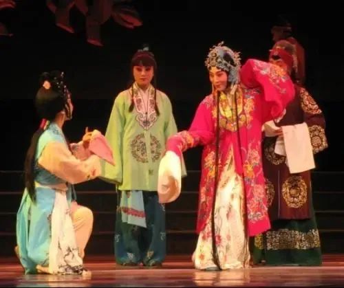 甘肃秦腔艺术历史发展寻考