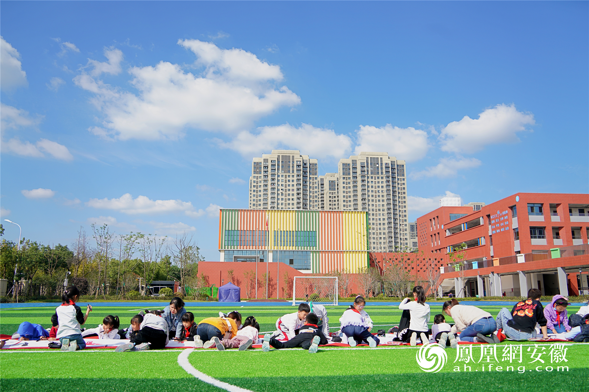 新站高新区"戏曲进校园" 趣味活动丰富校园生活