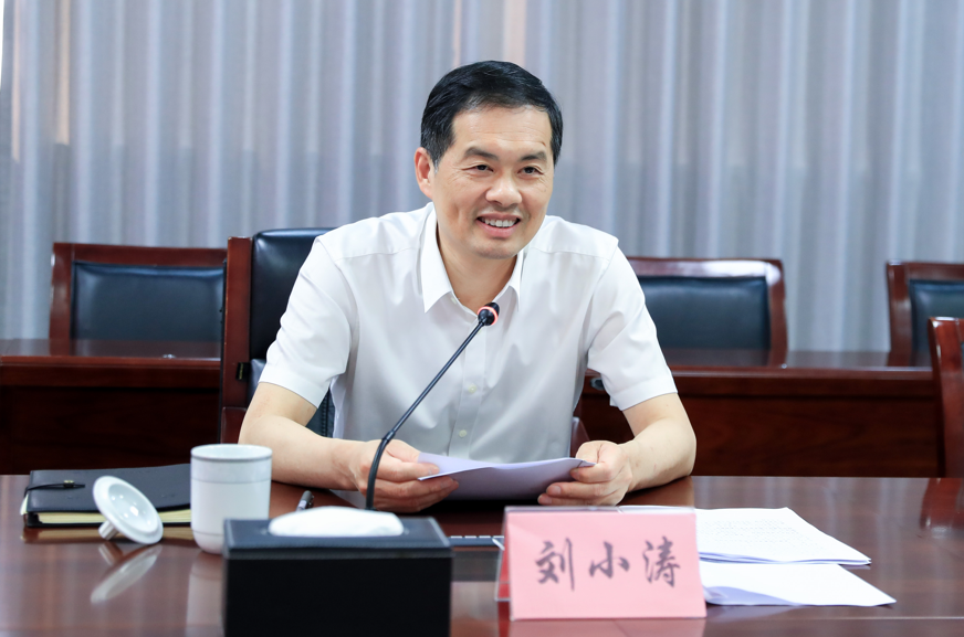 温州市委书记刘小涛在瑞安调研打造产城人融合发展的典范