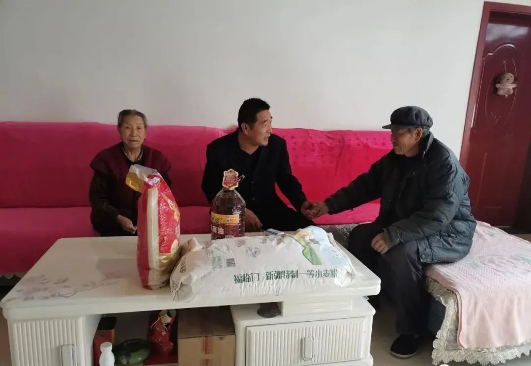 稳稳的幸福!肃州西峰镇为老年人送上关爱“套餐”