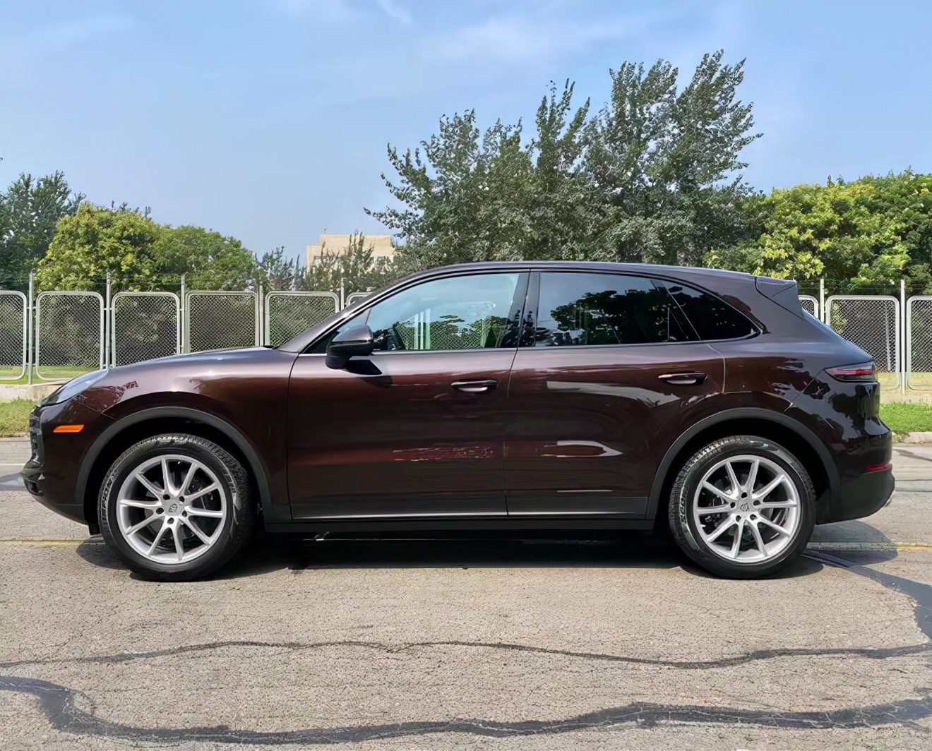 21款保时捷卡宴售全国 天津现车可分期