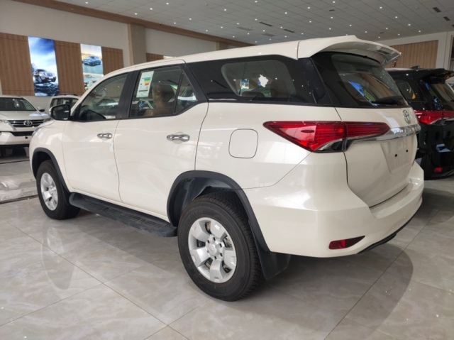 20款丰田穿越者2700 国五现车 颜色可选_凤凰网汽车_凤凰网